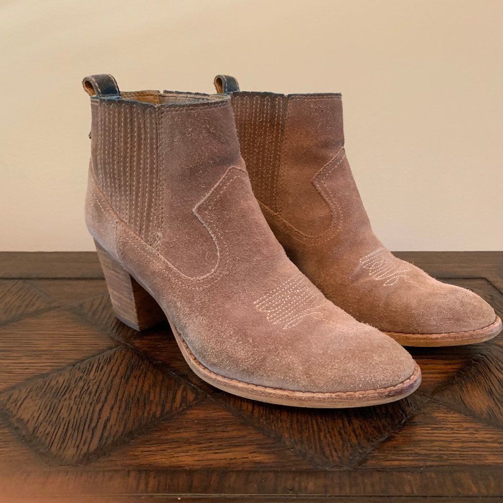 Dolce Vita Jones Chelsea Bootie - Dk Taupe Suede